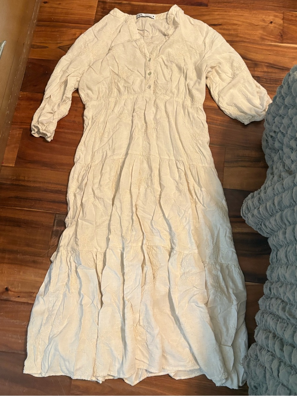 Zara Embroidered Floral Maxi Dress Cream Ivory Boho Size L (1289)